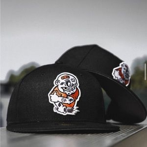 Hat Club “Brawlers Black Poly”